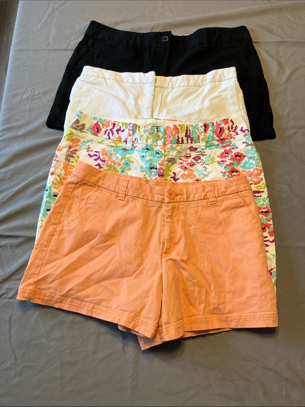 Women’s Casual Shorts Bundle - 4 Shorts - Size 10